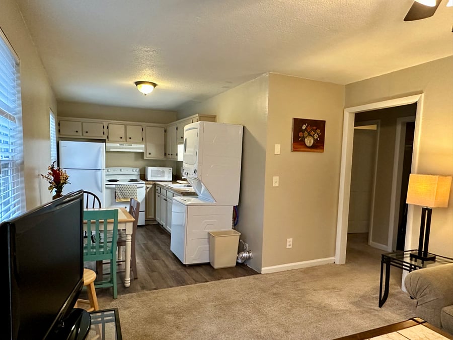 Furnished Finder property 832548_1 photo 5