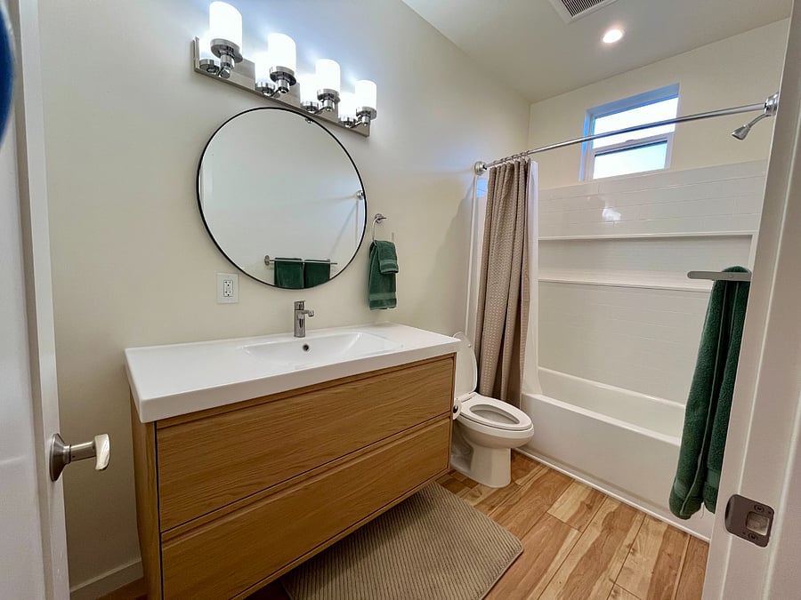 Full Bath