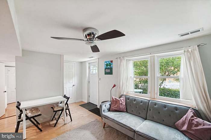 Furnished Finder property 832577_1 photo 3