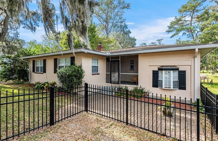 Furnished Finder property 832674_1 photo 16