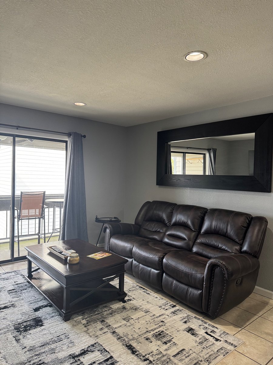 Furnished Finder property 832686_1 photo 3