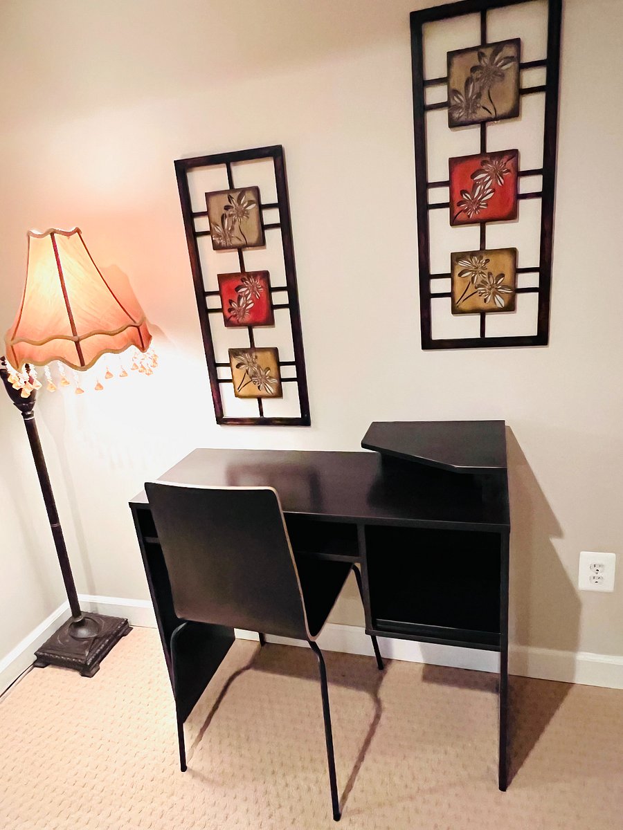 MASTER LUX BEDROOM STUDY 