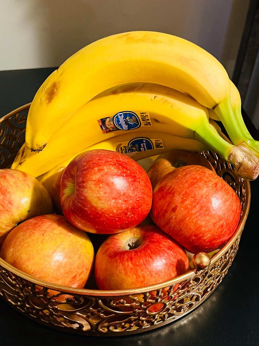 WELCOME FRUIT BASKET