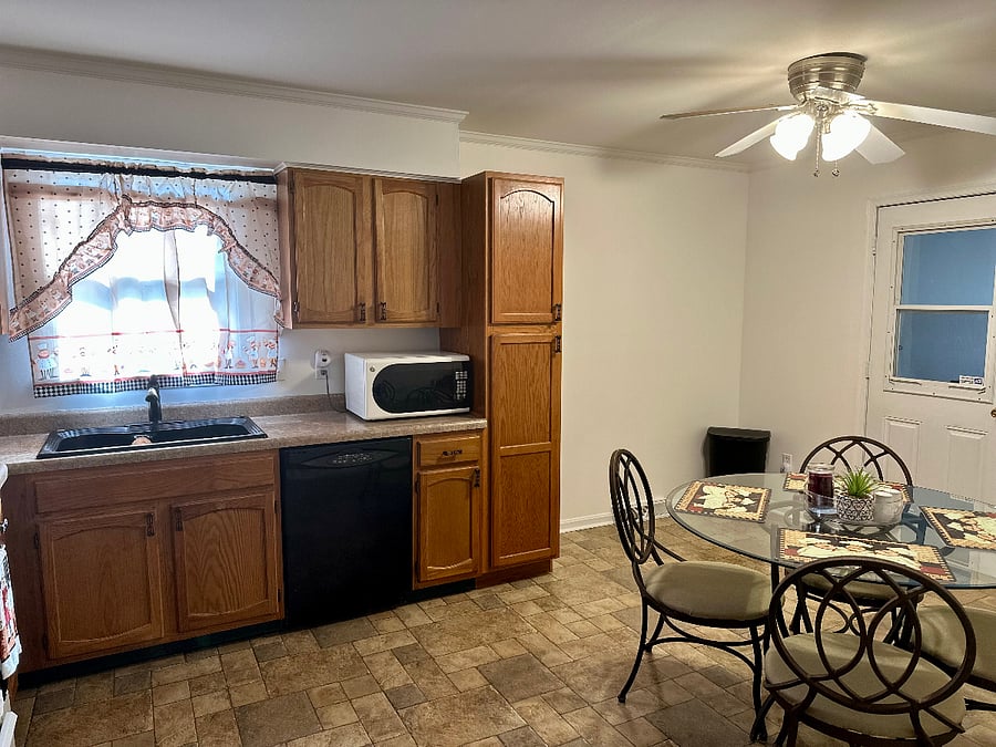 Furnished Finder property 832777_3 photo 9