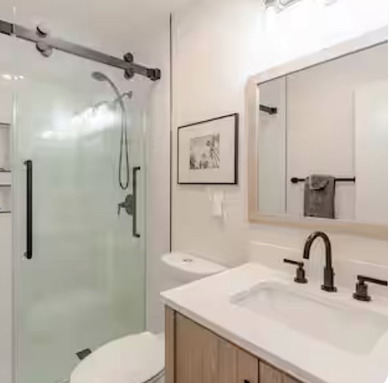 2nd bathroom with shower
