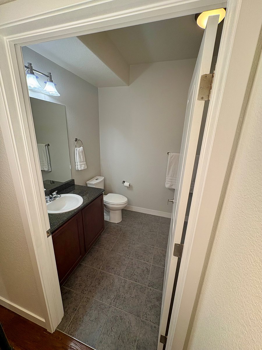 Furnished Finder property 832956_1 photo 11