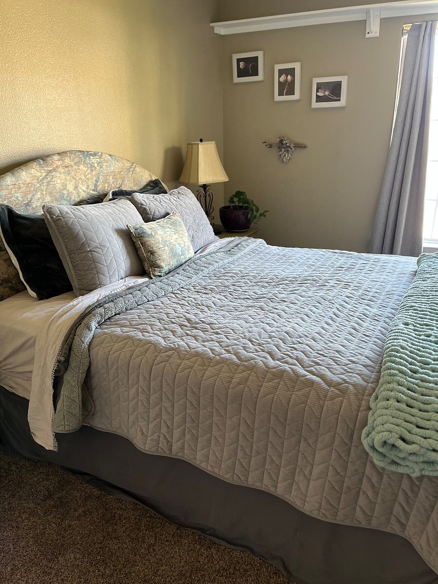 Furnished Finder property 832960_1 photo 2