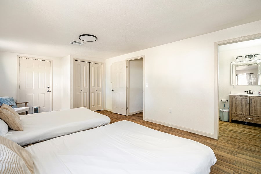 Furnished Finder property 832972_1 photo 17