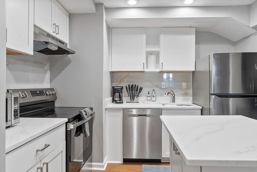 Furnished Finder property 832984_1 photo 22