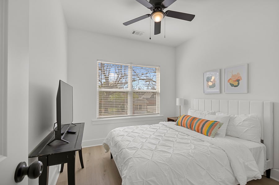 Furnished Finder property 832991_1 photo 6