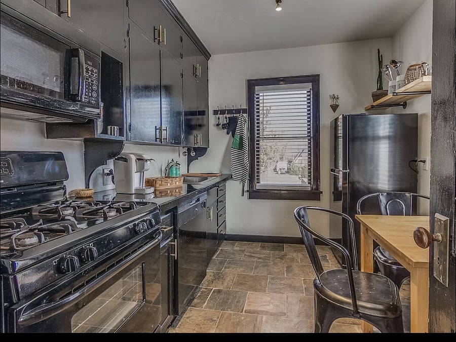 Furnished Finder property 833028_1 photo 3