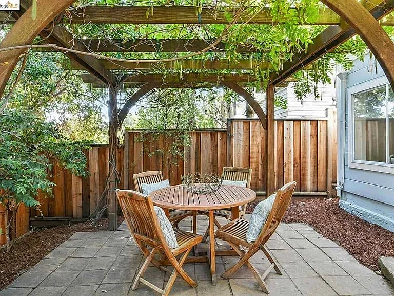 Furnished Finder property 833043_1 photo 12