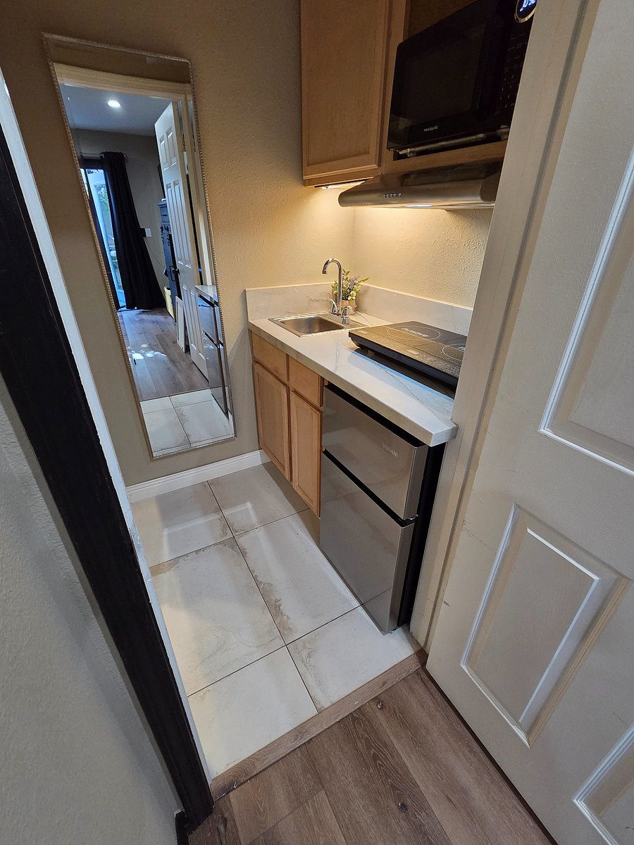 Furnished Finder property 833081_1 photo 11