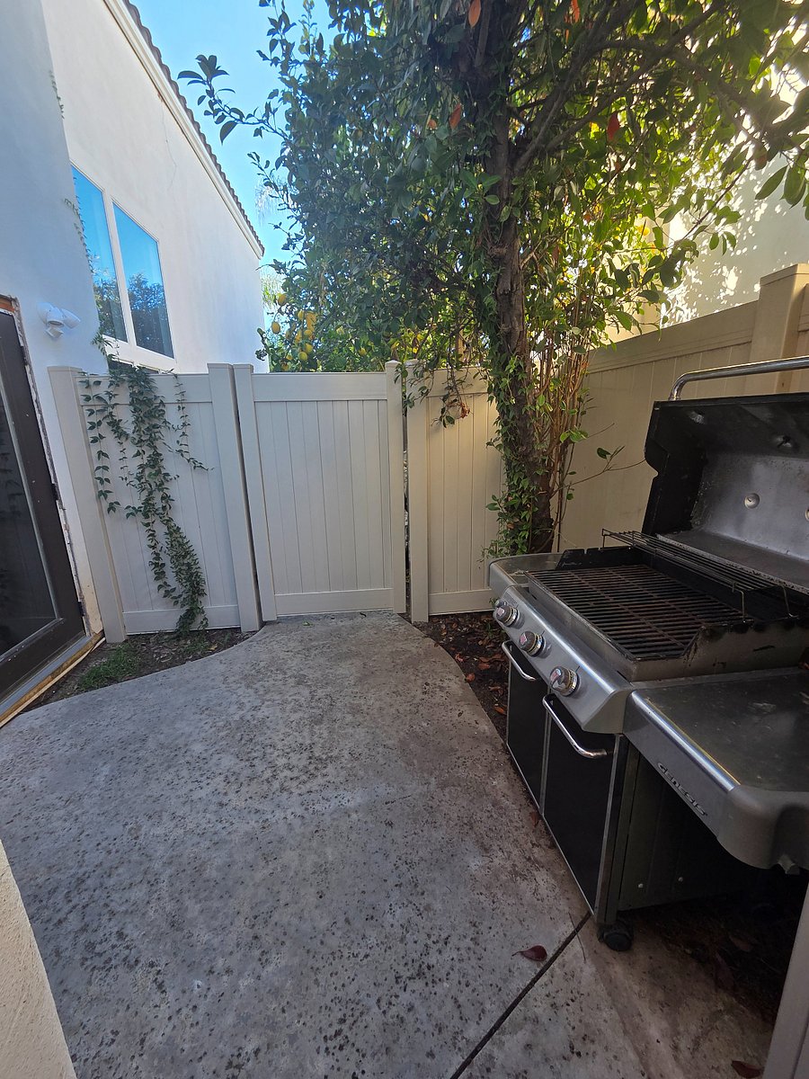 Furnished Finder property 833081_1 photo 12