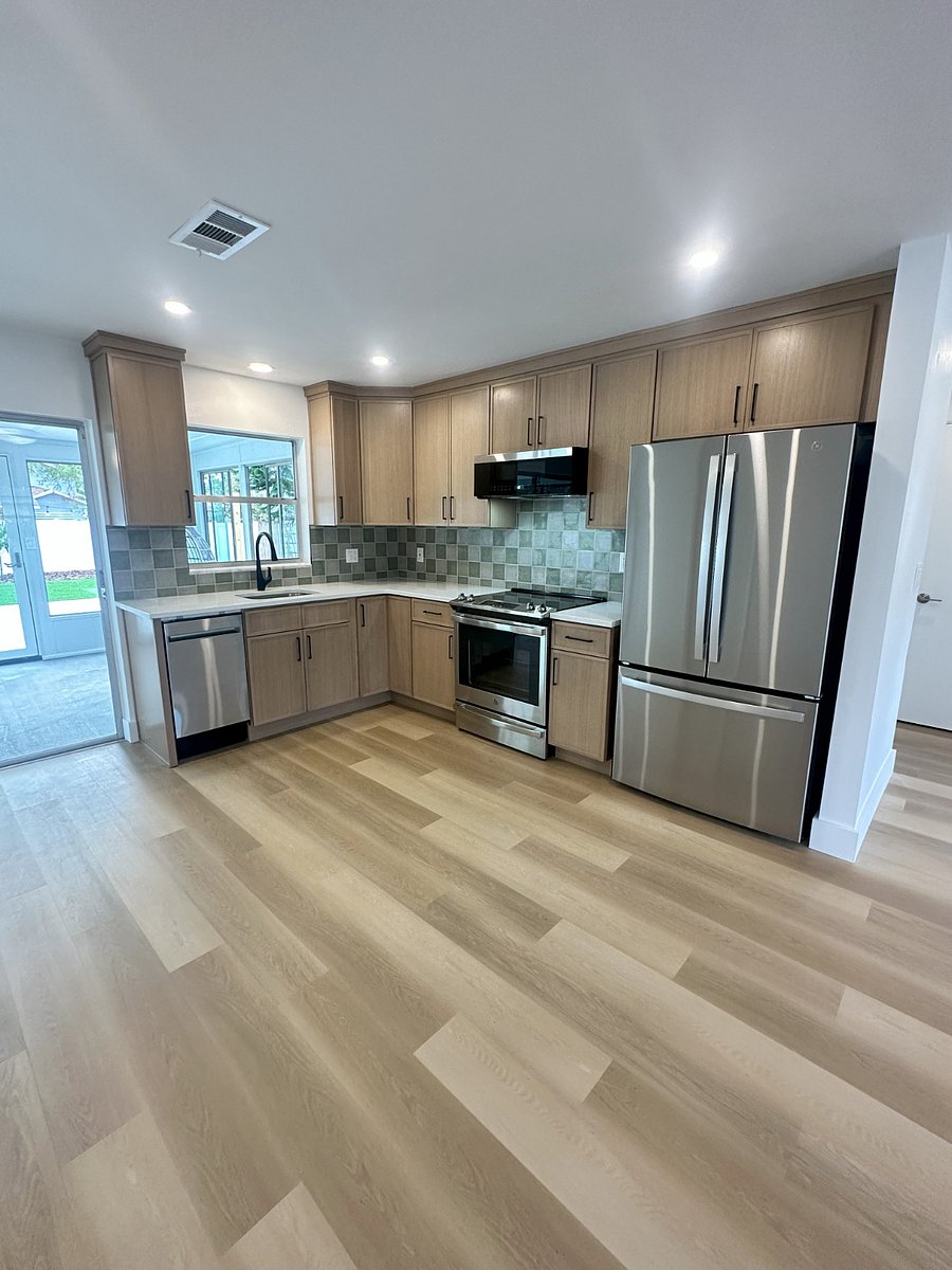 Furnished Finder property 833082_1 photo 3