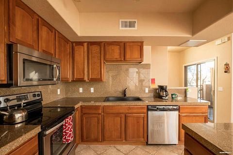 Furnished Finder property 833181_1 photo 7