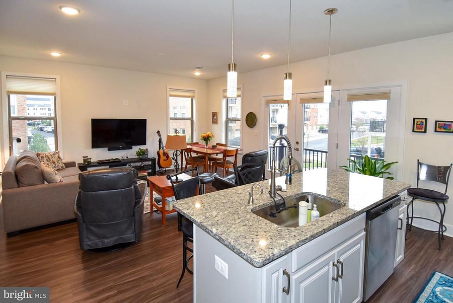 Furnished Finder property 833196_1 photo 2