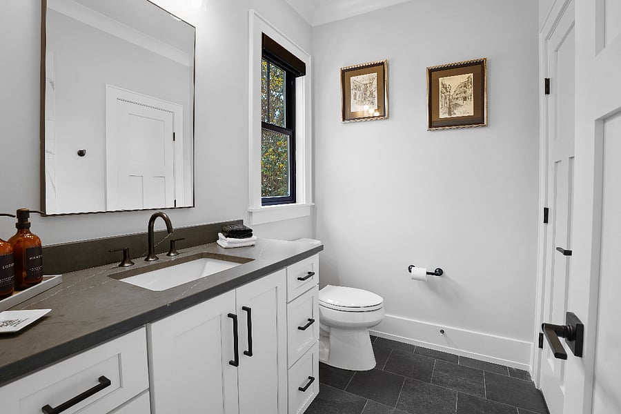 New Orleans bathroom