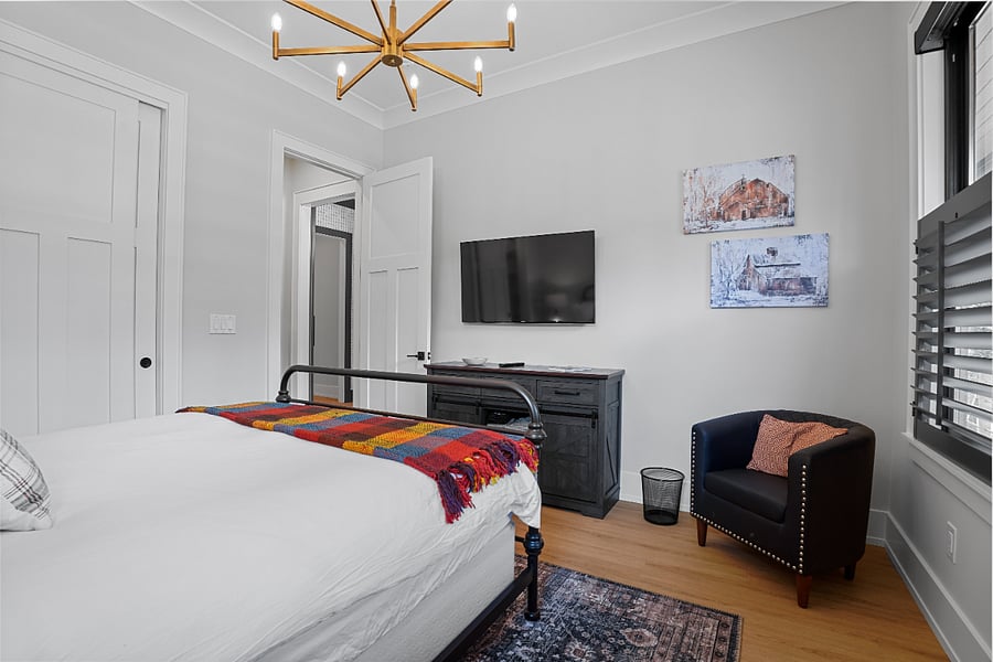 Sonoma Room - downstairs. This has a fan now and not overhead light