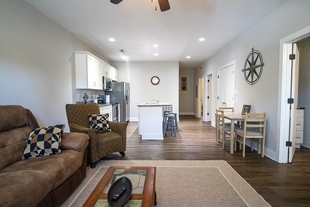 Furnished Finder property 833371_2 photo 4