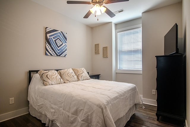 Furnished Finder property 833371_2 photo 9