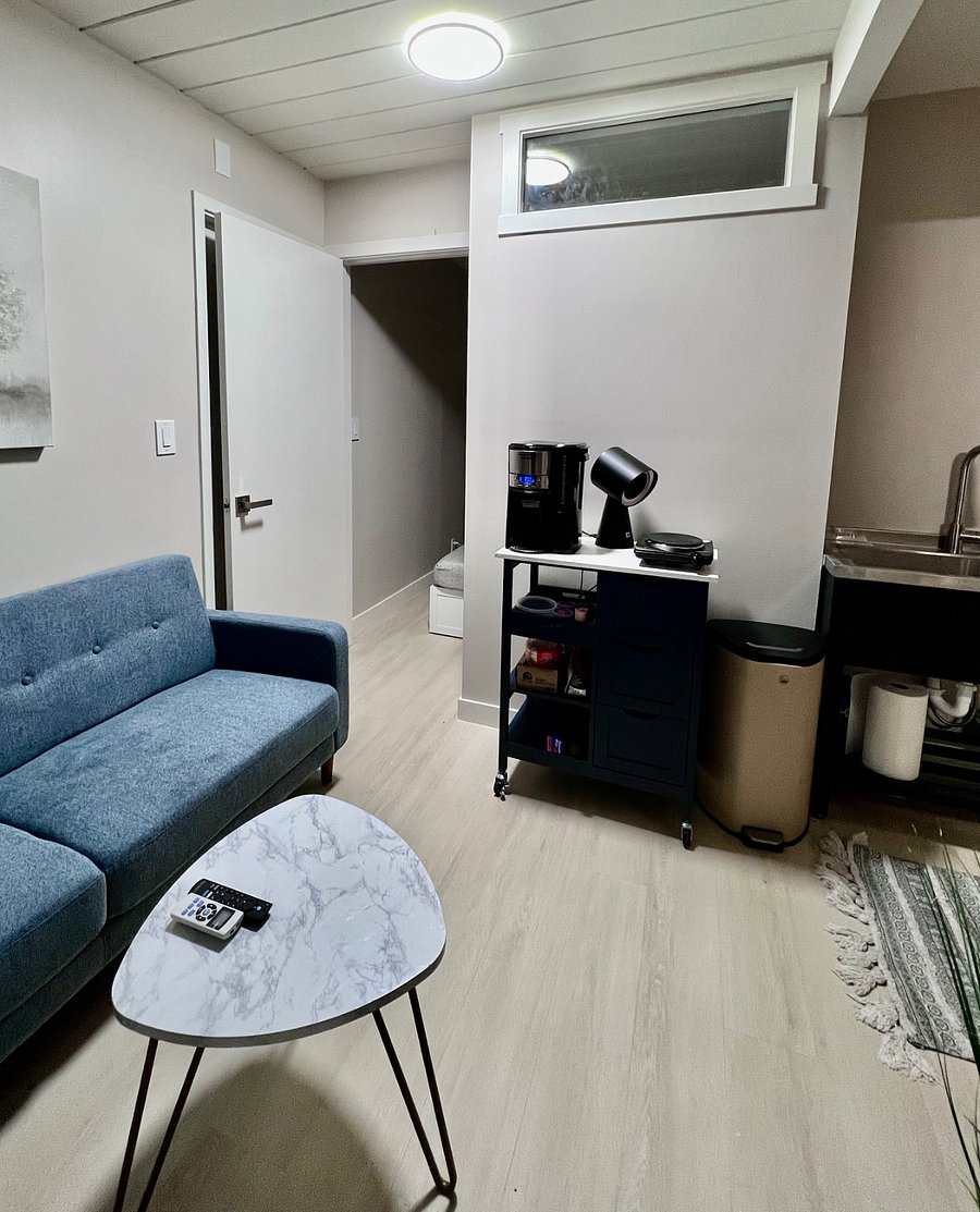 Living room - kitchenette