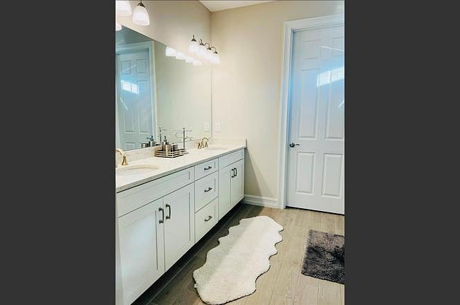 Furnished Finder property 833427_1 photo 17