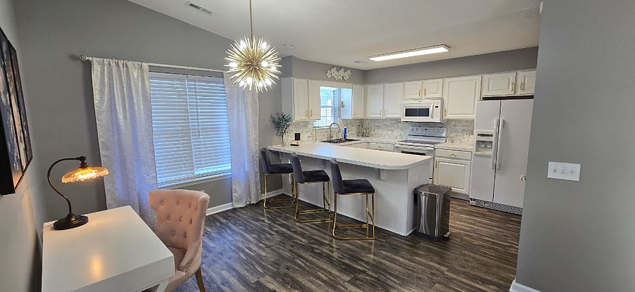 Furnished Finder property 833470_1 photo 6