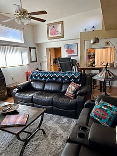Furnished Finder property 833473_1 photo 3