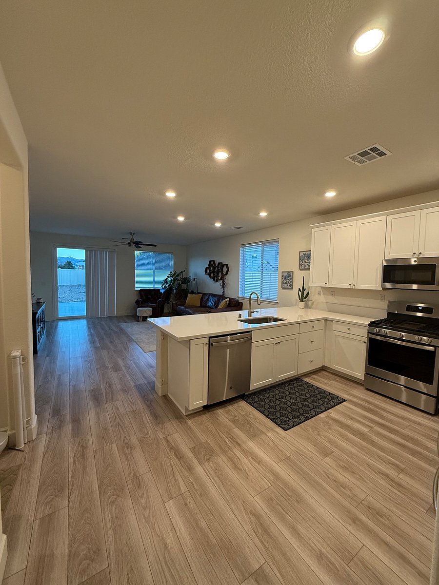 Furnished Finder property 833501_1 photo 7