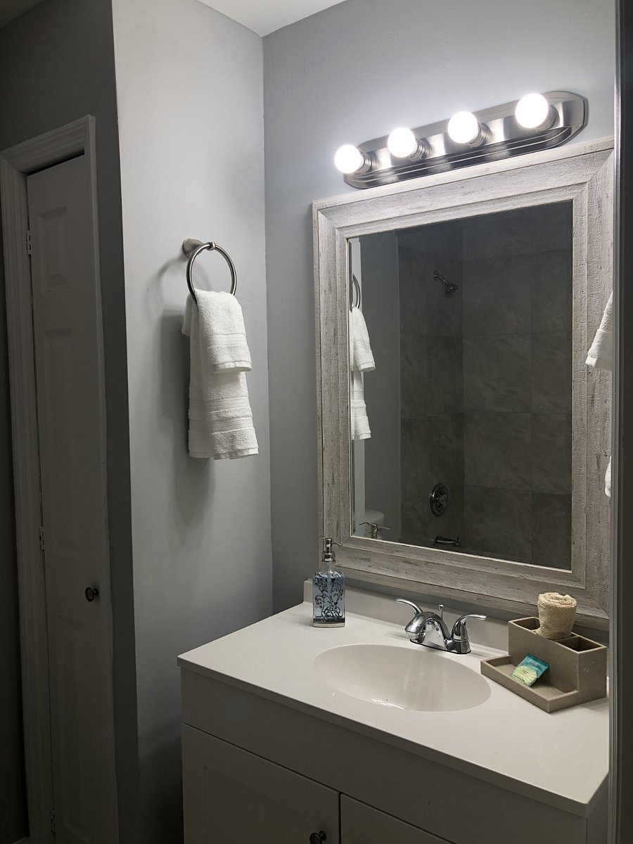 Furnished Finder property 833516_1 photo 23