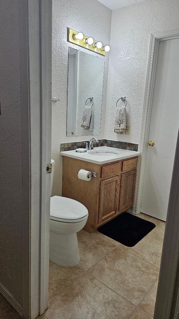 Furnished Finder property 833553_1 photo 16