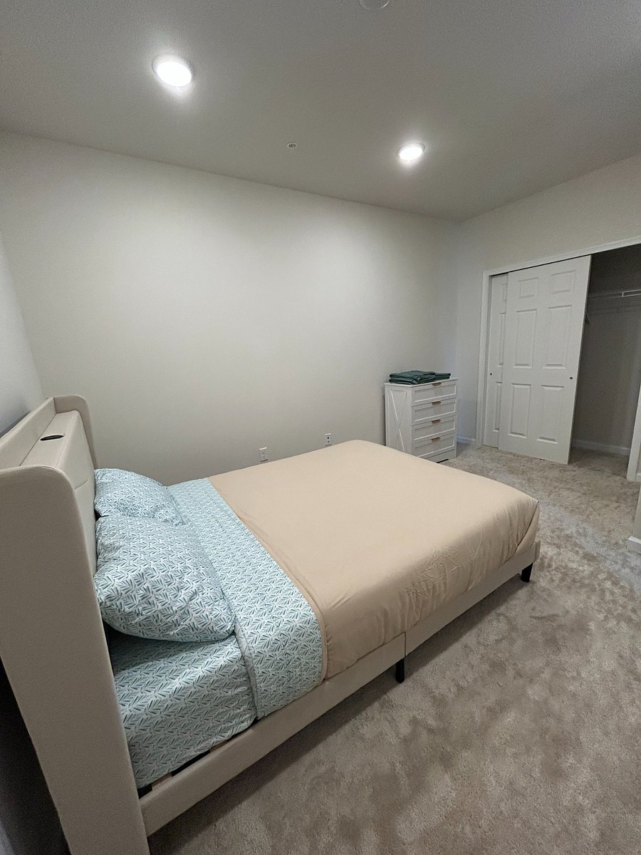 Furnished Finder property 833605_1 photo 13