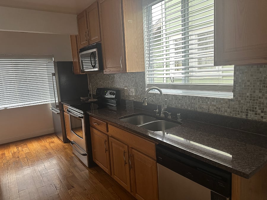 Furnished Finder property 833610_1 photo 11
