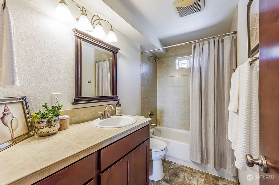 Furnished Finder property 833694_1 photo 3