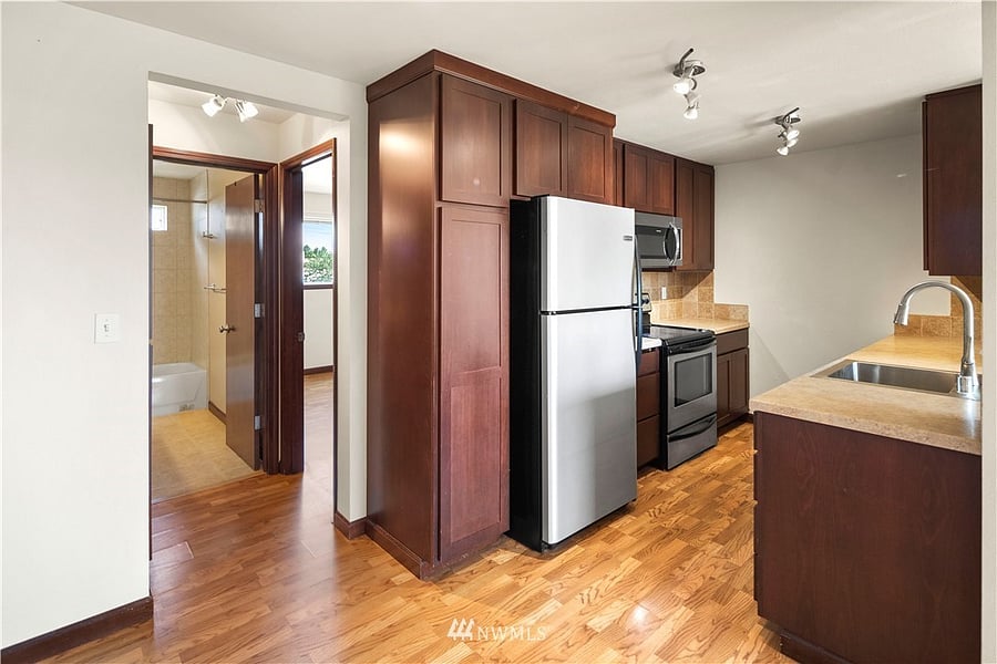 Furnished Finder property 833694_1 photo 6