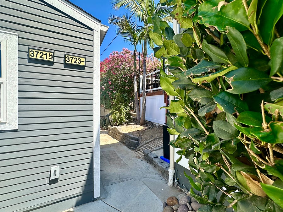 Furnished Finder property 833725_1 photo 33