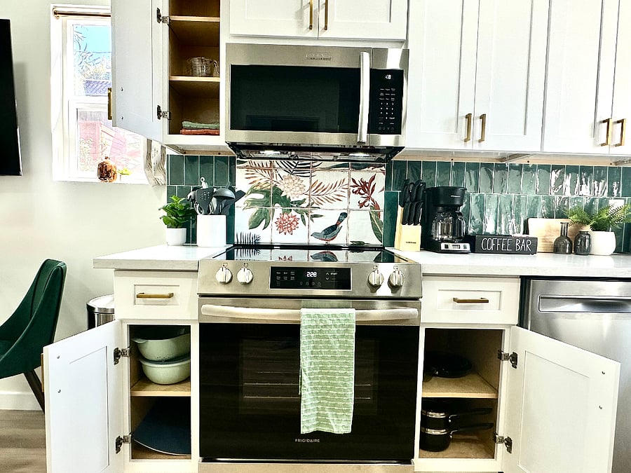 Fully stocked kitchen