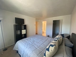 Furnished Finder property 833805_1 photo 25