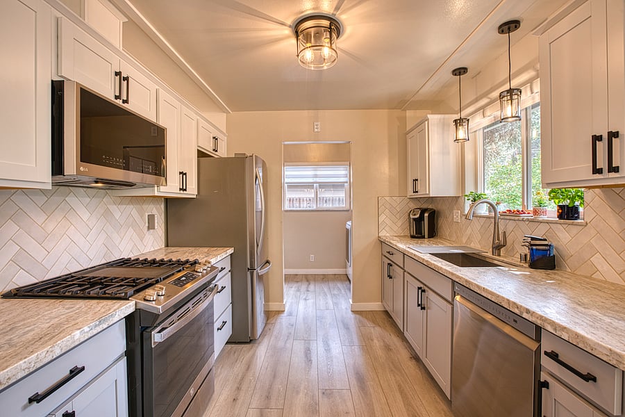 Furnished Finder property 833819_1 photo 8