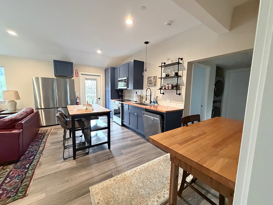 Furnished Finder property 833829_1 photo 14