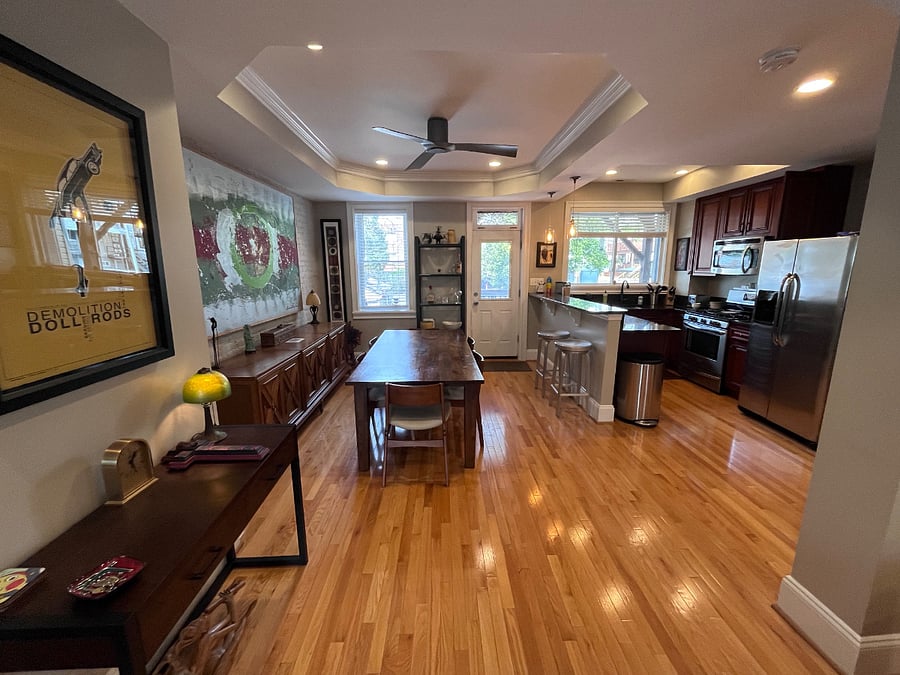 Kitchen & Dining Area