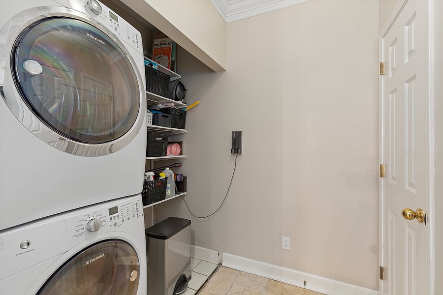 Furnished Finder property 833851_1 photo 12