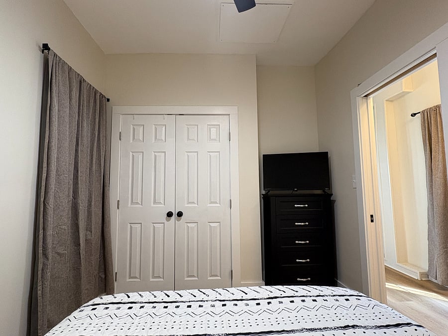Furnished Finder property 833872_1 photo 8