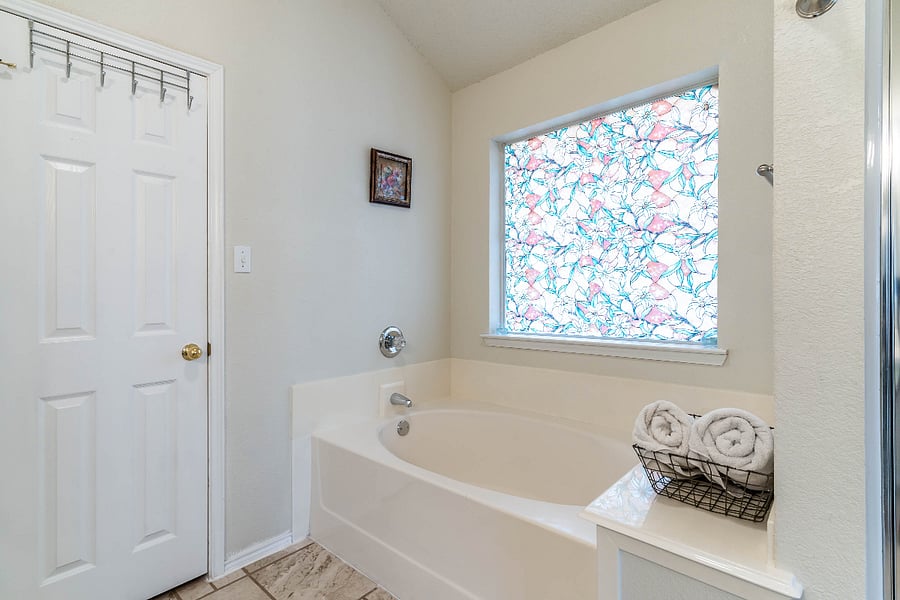 Master Bathroom:  Dual sinks, Large walk-in closet, Garden tub, and Walk-in Shower.
