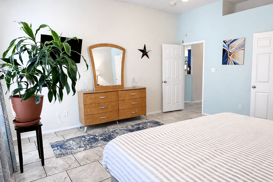 Furnished Finder property 833883_1 photo 23