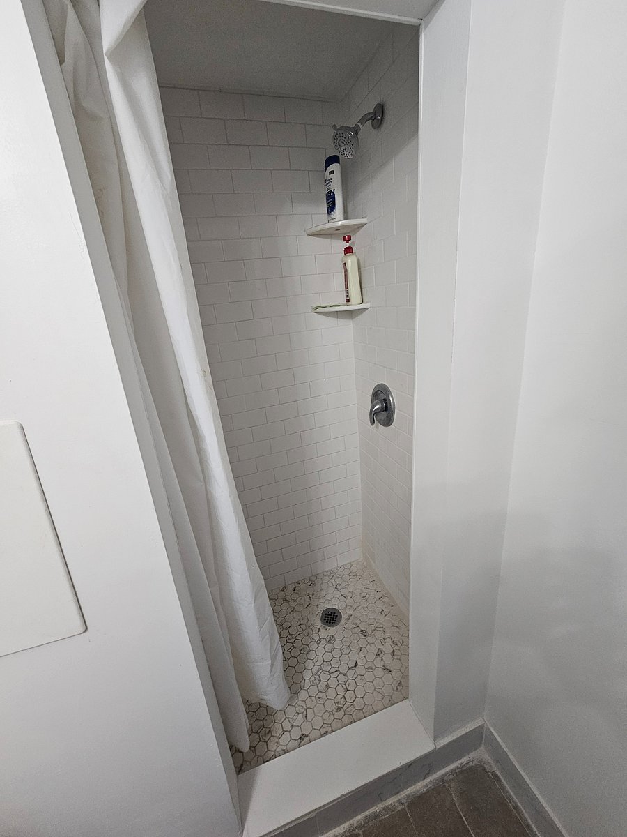 Furnished Finder property 833901_1 photo 9