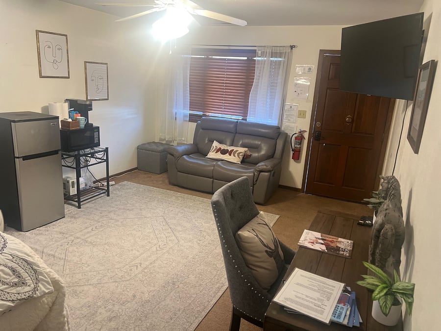 Furnished Finder property 833912_1 photo 3