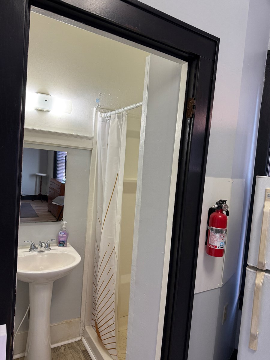 Furnished Finder property 833950_1 photo 4