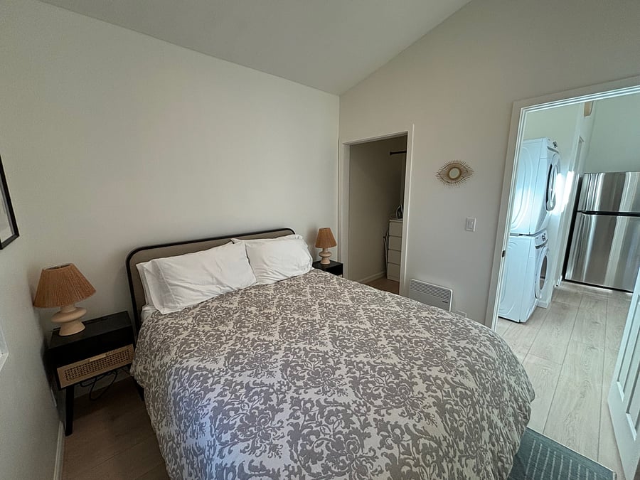 Furnished Finder property 833957_1 photo 9